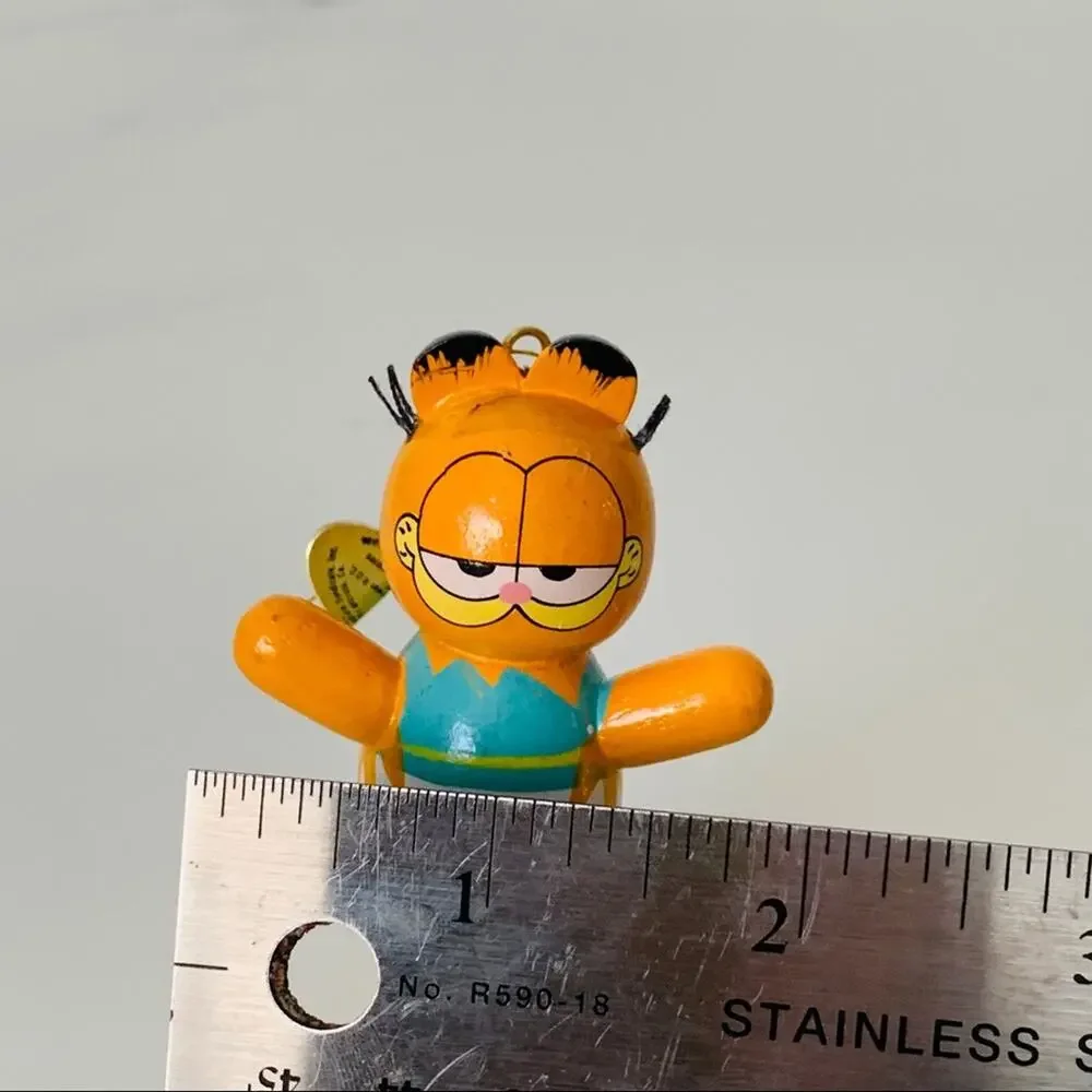 1981 Garfield Wooden Easter Ornament